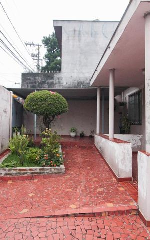 Casa à venda com 150m², 2 quartos e 2 vagasGaragem