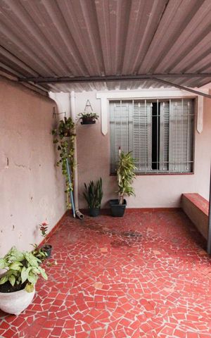 Casa à venda com 150m², 2 quartos e 2 vagasGaragem