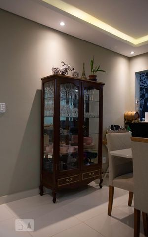 Apartamento para alugar com 113m², 3 quartos e 2 vagas Apartamento para alugar com 113m², 3 quartos e 2 vagasDetalhe da Sala
