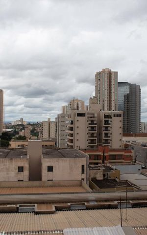 Apartamento para alugar com 113m², 3 quartos e 2 vagas Apartamento para alugar com 113m², 3 quartos e 2 vagasVista da Área de serviço