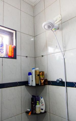 Casa à venda com 224m², 2 quartos e 2 vagas Casa à venda com 224m², 2 quartos e 2 vagasBanheiro