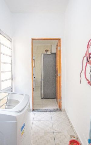 Casa à venda com 300m², 4 quartos e 1 vagaÁrea de Serviço 1