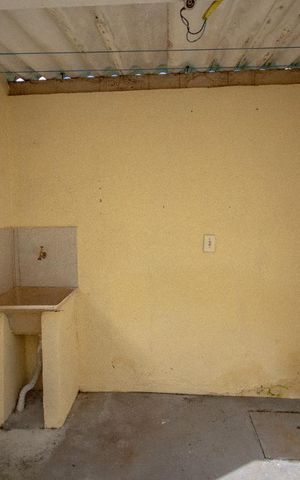 Casa à venda com 300m², 4 quartos e 1 vagaÁrea de Serviço