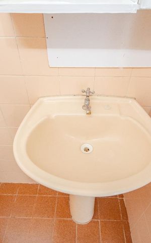 Casa à venda com 300m², 4 quartos e 1 vagaBanheiro
