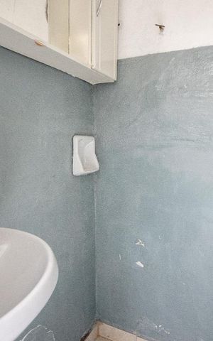 Casa à venda com 300m², 4 quartos e 1 vagaBanheiro de Serviço