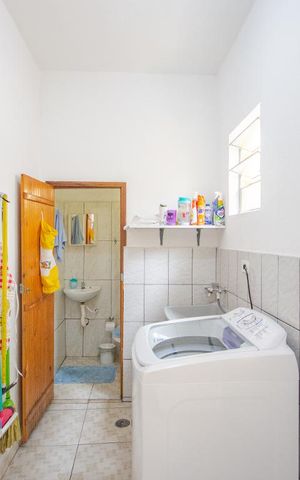 Casa à venda com 300m², 4 quartos e 1 vagaÁrea de Serviço 1