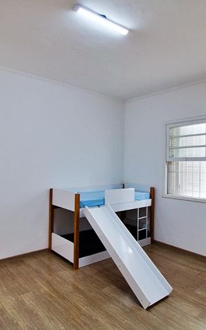 Casa à venda com 193m², 4 quartos e 4 vagas Casa à venda com 193m², 4 quartos e 4 vagasSuíte 2