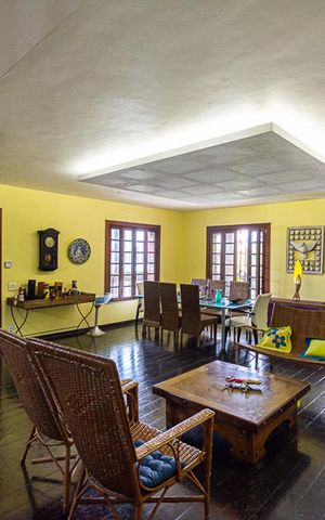 Casa à venda com 500m², 6 quartos e 4 vagasSala