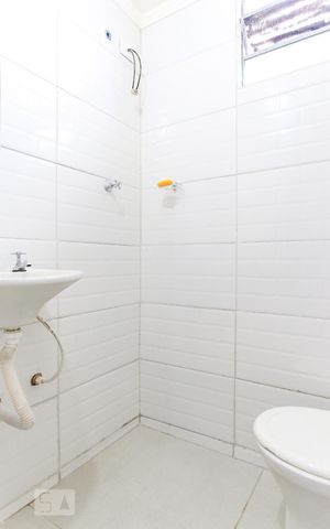 Casa para alugar com 70m², 1 quarto e 1 vagaBanheiro