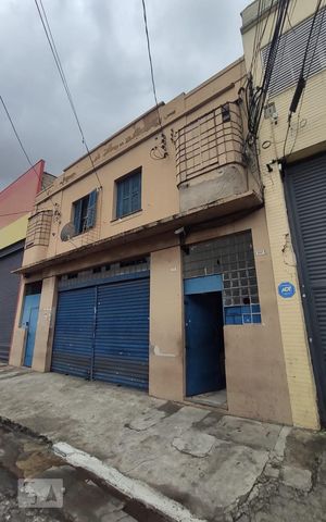 Studio para alugar com 25m², 1 quarto e sem vaga Studio para alugar com 25m², 1 quarto e sem vagaFachada