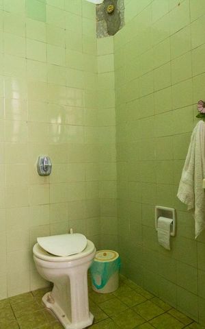 Casa para alugar com 210m², 3 quartos e 2 vagasBanheiro de Serviço