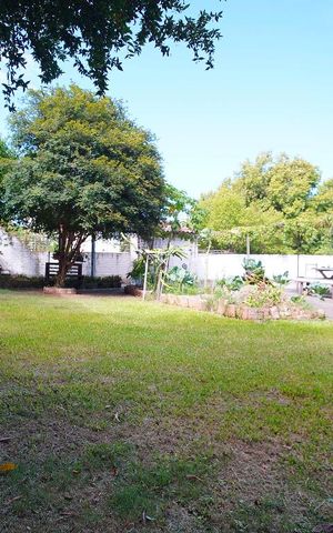 Casa à venda com 380m², 4 quartos e 2 vagasPátio
