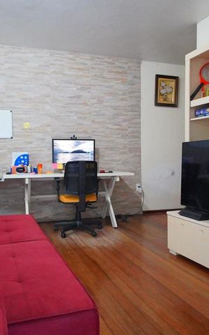 Casa à venda com 380m², 4 quartos e 2 vagasSala 2