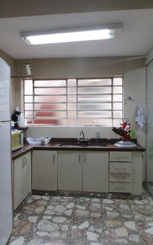 Casa para alugar com 280m², 3 quartos e 2 vagasCozinha