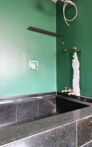 Casa para alugar com 280m², 3 quartos e 2 vagasBanheira da suíte