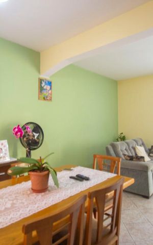Casa à venda com 260m², 3 quartos e 4 vagasSala