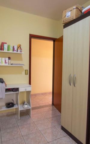 Casa à venda com 260m², 3 quartos e 4 vagasQuarto