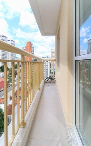 Apartamento para alugar com 34m², 1 quarto e sem vaga Apartamento para alugar com 34m², 1 quarto e sem vagaVaranda