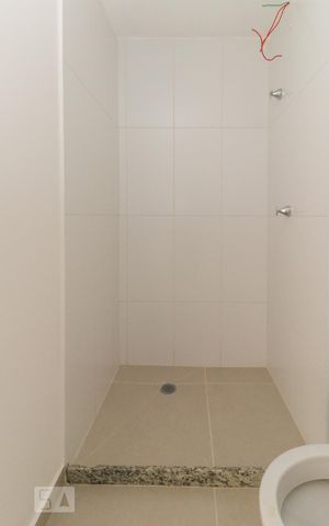 Apartamento para alugar com 34m², 1 quarto e sem vaga Apartamento para alugar com 34m², 1 quarto e sem vagaBanheiro