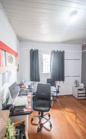 Casa à venda com 498m², 6 quartos e 3 vagasQuarto 1