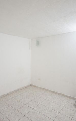 Casa à venda com 498m², 6 quartos e 3 vagasQuarto 1, Casa 2
