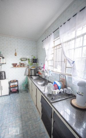 Casa à venda com 498m², 6 quartos e 3 vagasCozinha