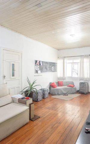 Casa à venda com 498m², 6 quartos e 3 vagasSala