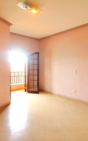 Casa à venda com 284m², 3 quartos e 3 vagasQuarto Suíte