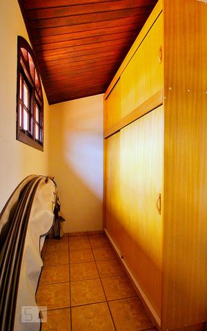 Casa à venda com 284m², 3 quartos e 3 vagasSótão
