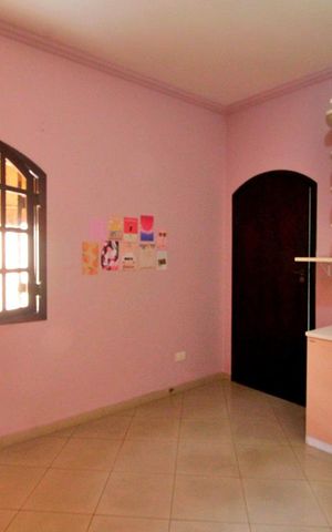 Casa à venda com 284m², 3 quartos e 3 vagasQuarto 2