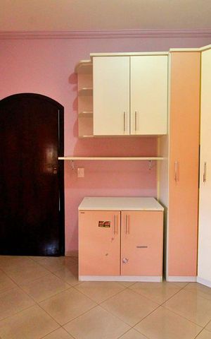 Casa à venda com 284m², 3 quartos e 3 vagasQuarto 2