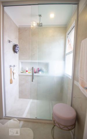 Apartamento à venda com 146m², 2 quartos e 3 vagasBanheiro da Suíte 1