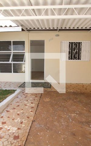 Casa para alugar com 70m², 2 quartos e 1 vagaGaragem