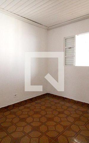 Casa para alugar com 70m², 2 quartos e 1 vagaQuarto 1