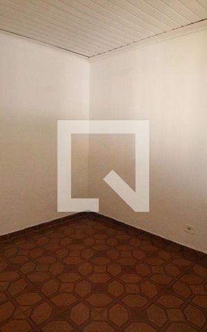 Casa para alugar com 70m², 2 quartos e 1 vagaQuarto 1