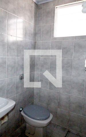 Casa para alugar com 70m², 2 quartos e 1 vagaBanheiro