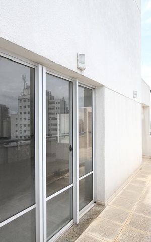 Apartamento à venda com 140m², 2 quartos e 2 vagasVaranda