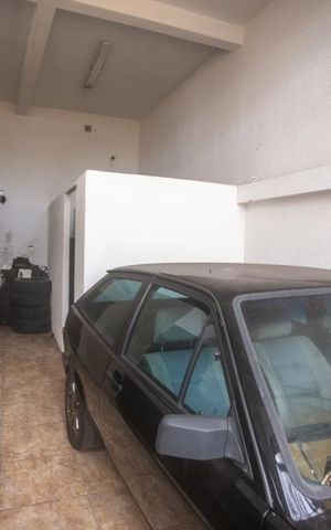 Casa à venda com 352m², 4 quartos e 7 vagas Casa à venda com 352m², 4 quartos e 7 vagasSalão