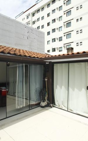 Casa à venda com 206m², 3 quartos e sem vagaTerraço