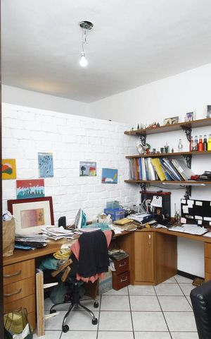 Casa à venda com 206m², 3 quartos e sem vagaSala/Escritório