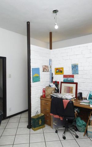 Casa à venda com 206m², 3 quartos e sem vagaSala/Escritório