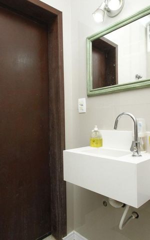 Casa à venda com 206m², 3 quartos e sem vagaBanheiro 1