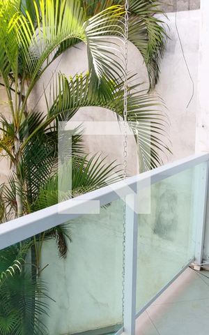 Casa à venda com 170m², 6 quartos e 1 vaga Casa à venda com 170m², 6 quartos e 1 vagavaranda