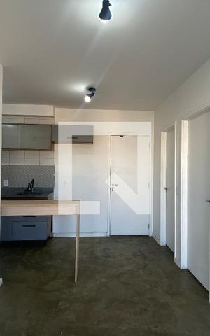 Apartamento à venda com 39m², 2 quartos e sem vaga Apartamento à venda com 39m², 2 quartos e sem vagaSala