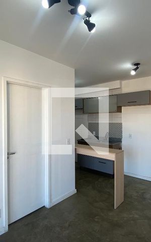 Apartamento à venda com 39m², 2 quartos e sem vaga Apartamento à venda com 39m², 2 quartos e sem vagaSala