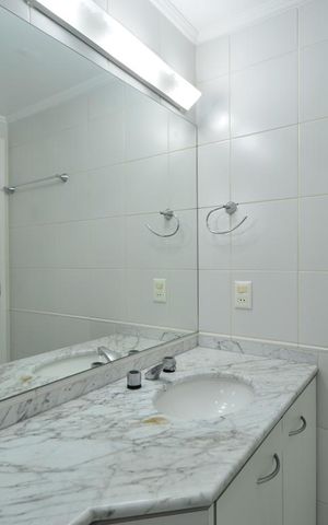 Apartamento à venda com 93m², 3 quartos e 2 vagasBanheiro da Suíte