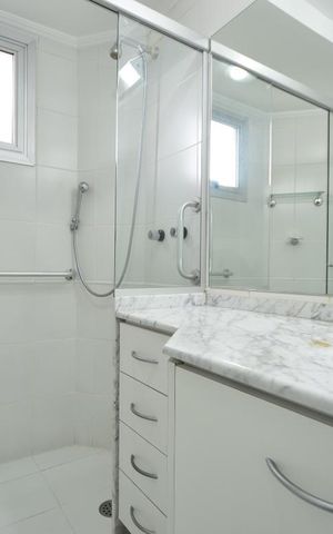 Apartamento à venda com 93m², 3 quartos e 2 vagasBanheiro da Suíte