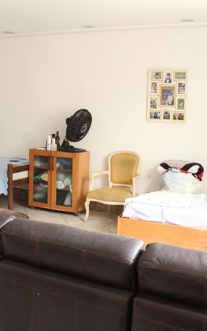 Casa à venda com 300m², 6 quartos e 2 vagasSala