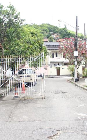 Casa à venda com 300m², 6 quartos e 2 vagasFachada do Condomínio