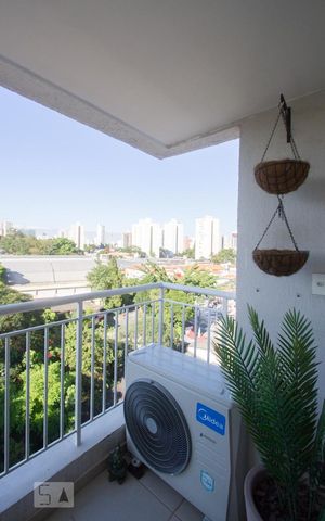 Apartamento para alugar com 121m², 2 quartos e 2 vagasVaranda